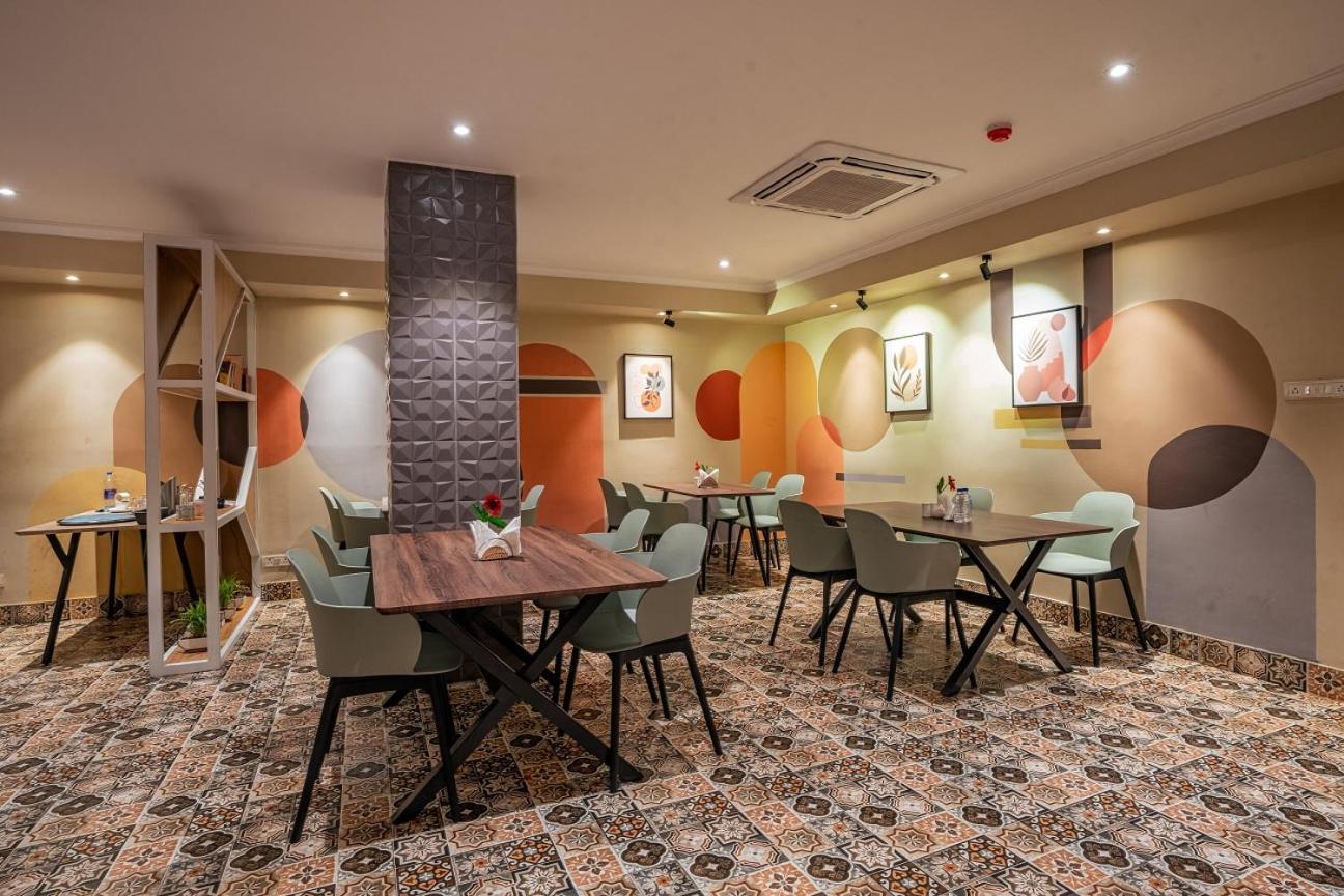 เดอะ เพรสซิเดนซี Hotel บูบันเนสชวาร์ ภายนอก รูปภาพ
