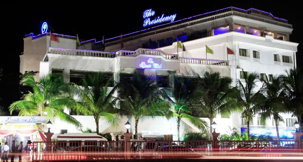 เดอะ เพรสซิเดนซี Hotel บูบันเนสชวาร์ ภายนอก รูปภาพ